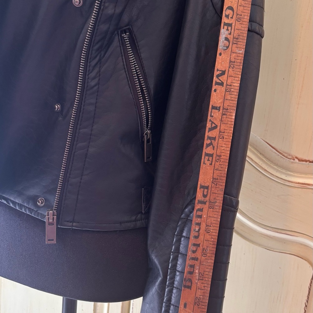 Faux leather motorcycle jacket black classic timeless iconic james dean vibe - Picture 7 of 9